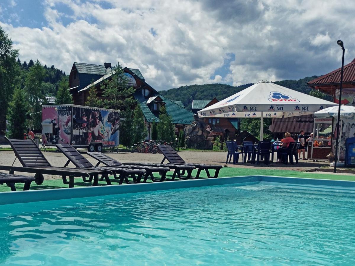 Satori Hotel Migovo Ngoại thất bức ảnh